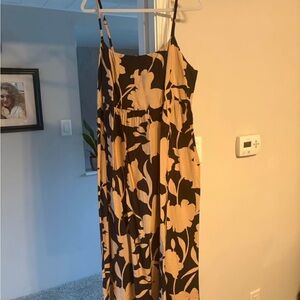 Floral Print Spaghetti Strap Maxi Dress in Black & Beige
